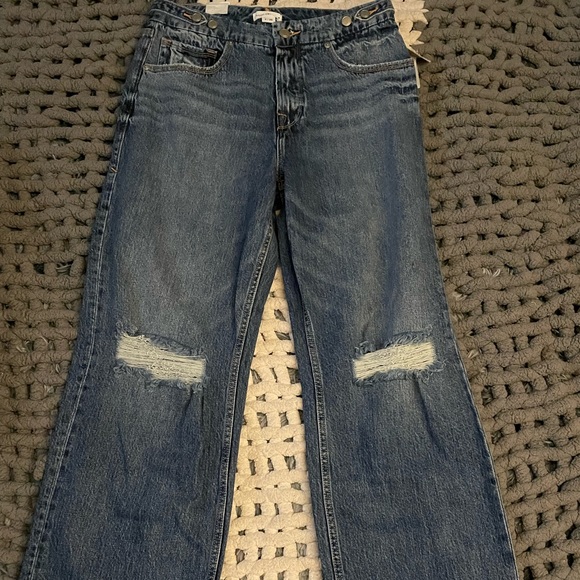 Good American Denim - NWT Good American 90s Icon Jeans Size 2/26